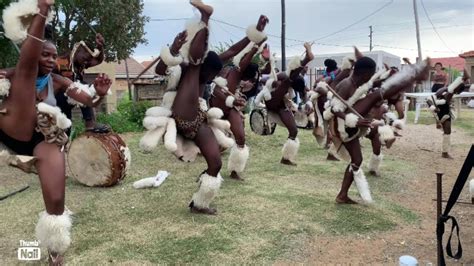 Indlamu / Zulu Traditional Dance #2 - YouTube