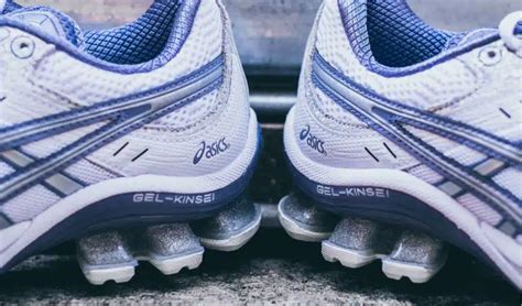 Best Running Shoes for Wide Feet: The Top 10 List - ListsForAll.com