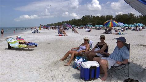 Manatee County's beaches remain as popular -- and crowded -- as ever | FOX 13 Tampa Bay