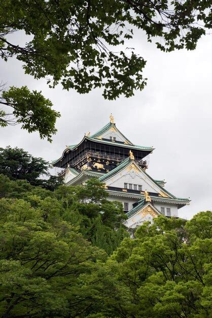 Premium Photo | Osaka castle japan