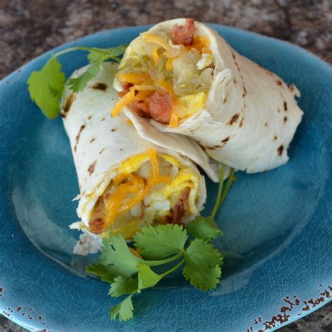 New Mexico Green Chile Breakfast Burritos Recipe | Allrecipes