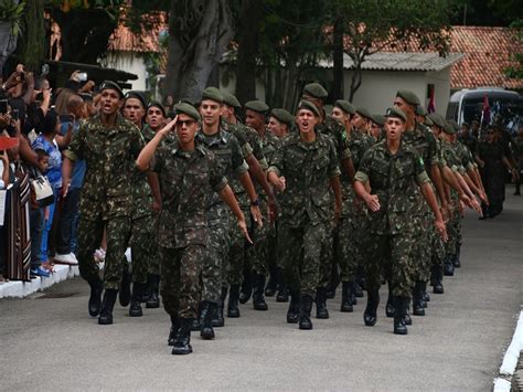 Exército Brasileiro abre concurso para preencher 1,1 mil vagas MH - Geral