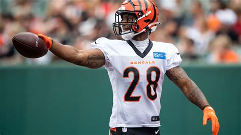 Joe Mixon poised for a huge 2021 with the Bengals new wide zone rushing ...