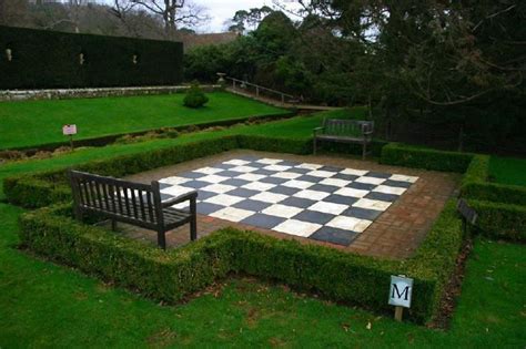 Giant Chess board in a formal Country House Garden | Front yard garden, Garden design, Backyard ...