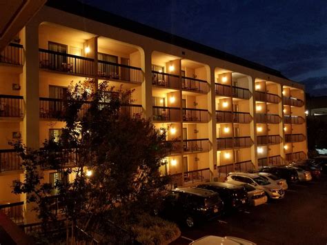 Hampton Inn Gatlinburg - 19 Photos & 20 Reviews - Hotels - 967 Pkwy ...