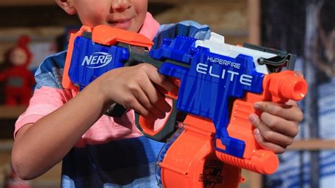 Nerf guns can lead to serious eye injuries, doctors warn - BBC News