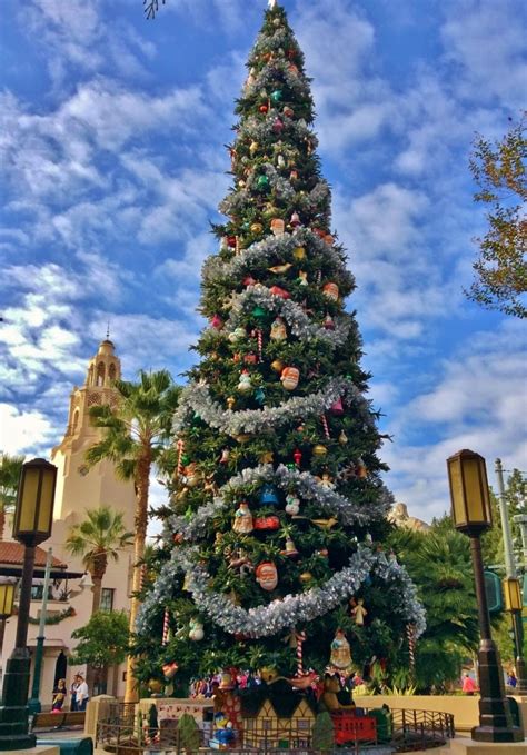 The PNW Mouse Meet Blog: Disneyland Resort Christmas Trees Part 2