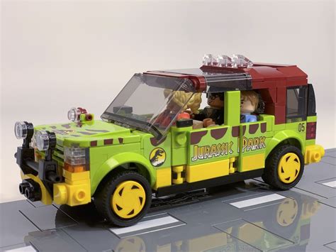 LEGO MOC Jurassic Park Ford Explorer | Minifigure friendly by ...