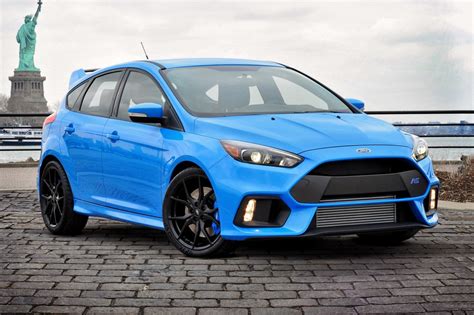 2018 Ford Focus RS Hatchback Pricing - For Sale | Edmunds