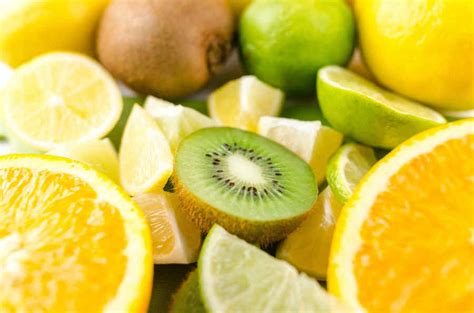 Buah Ajaib! 10 Manfaat Buah Kiwi yang Bikin Sehat | Realfood