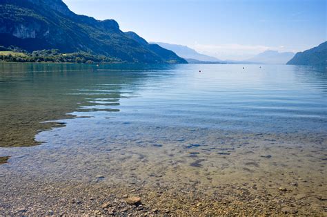 France's Deepest and Largest Lake - Rossi Writes