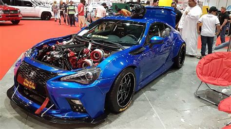 Toyota GT86... V12 Quad Turbo ! Qui a dit sous motorisé ?! De l'essence dans mes veines