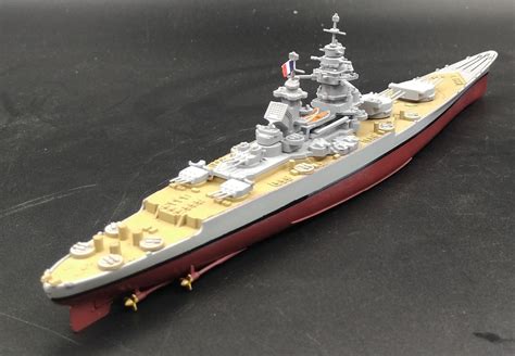 rare 1: 1000 World War II France Richelieu Battleship Model Warship world Alloy warship model ...