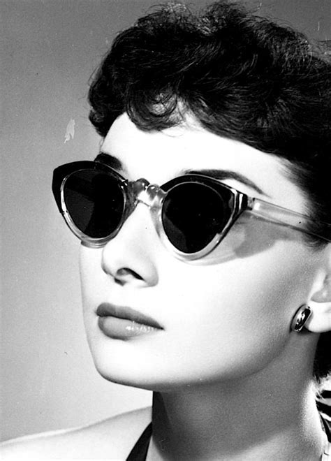 Pin by ZAZUMI on vintage | Audrey hepburn, Sunglasses vintage, Audrey