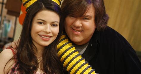 ¿Quién es Dan Schneider, el "pedófilo" de Nickelodeon?