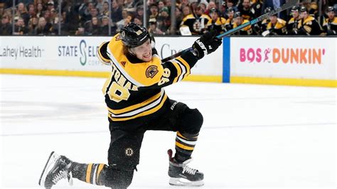 David Pastrnak "Does His Job" In Return To Lineup | Boston Hockey Now