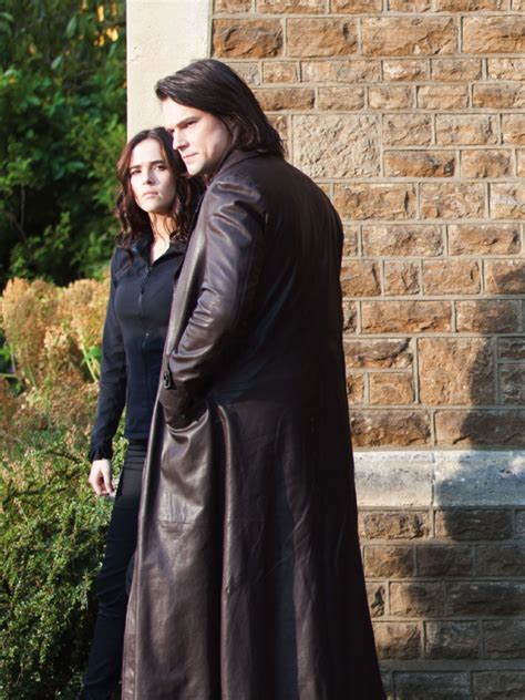 Image - Rose and Dimitri outside.PNG - Vampire Academy Series Wiki