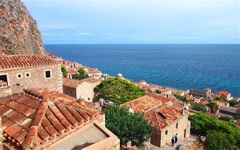 Monemvasia, a Greek Castle Town for Lovebirds - Greece Is