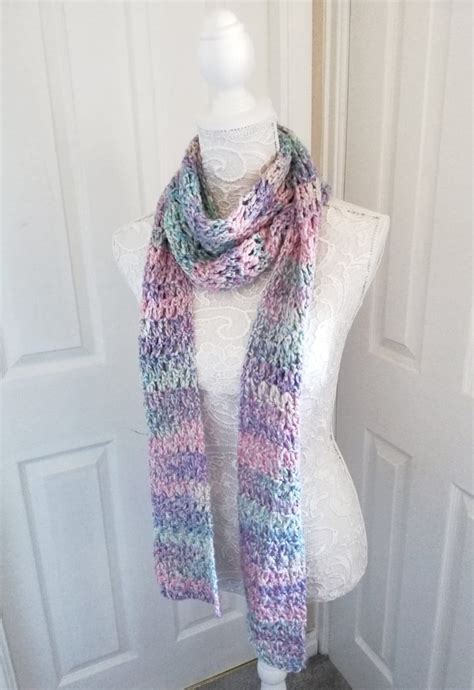 Crochet feminine Spring scarf - Selina Veronique