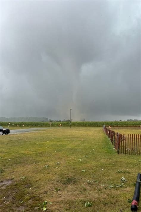 VIDEO: Possible tornado touches down just outside Cambridge - Guelph News