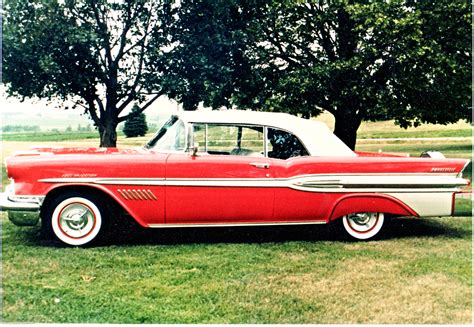 1957 Pontiac Bonneville - Information and photos - MOMENTcar