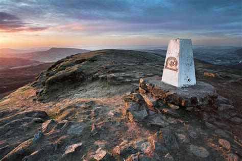 Climbing the Sugar Loaf, the irresistibly perfect mountain in a ‘wild and lovely’ setting ...