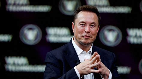 Elon Musk believes, “There are no great social networks.” Aims to build ...