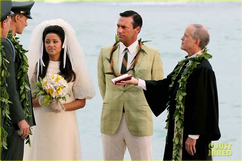 Jon Hamm: 'Mad Men' Beach Wedding Scene!: Photo 2744941 | Jon Hamm, Mad Men Pictures | Just Jared