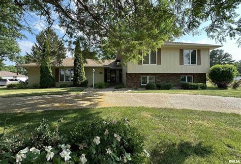 Macomb, IL Real Estate - Macomb Homes for Sale | realtor.com®