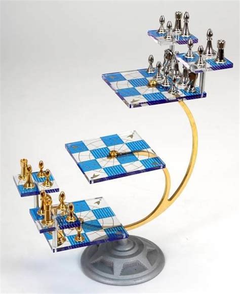 A Franklin Mint Exclusive Edition Official Star Trek Tridimensional Chess Set Collectibles ...