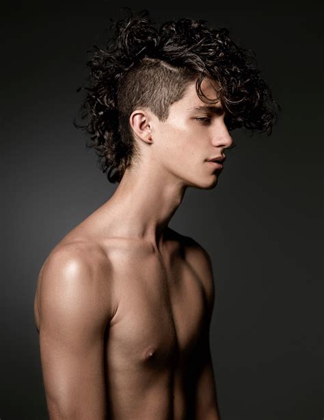 Guy-Patrick-2016-Mens-Curly-Hairstyles-003