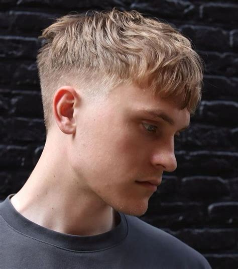 30 Cool Low Maintenance Haircuts for Guys to Try in 2024 | Men blonde ...