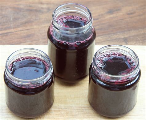 Ultimate Yummiest Tangy Blackberry Jelly Recipe You Will Love