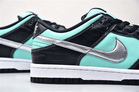 Nike SB Dunk Low Diamond Supply Co. “Tiffany” – RABBITKICKS