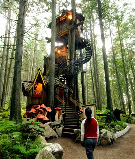 Enchanted Forest Treehouse: Would You Live Here? - Off Grid World