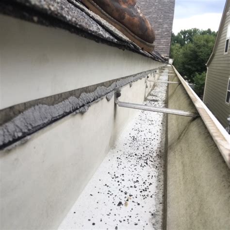 Fix That Sagging Gutter - Muth & Company Roofing