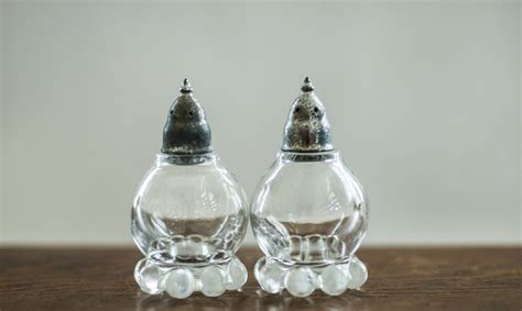 Vintage Salt & Pepper Shakers beautiful by TheUrbanFleaMarket