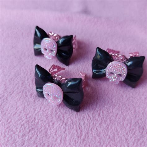 Kawaii/cute Pastel Goth Pink Skull Black Bow Punk Grunge - Etsy