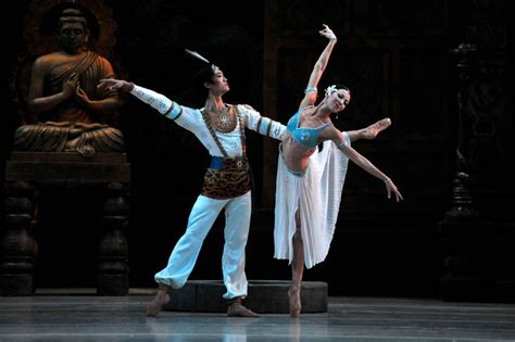 Learn About the Classic Ballet La Bayadère