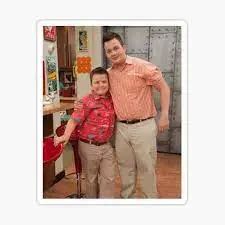 Are Gibby and Guppy Related? - Betta Fish World