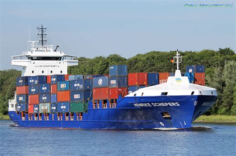 Dover Ferry Photos - Featuring the Shipping of the UK and Ireland - Past and Present >