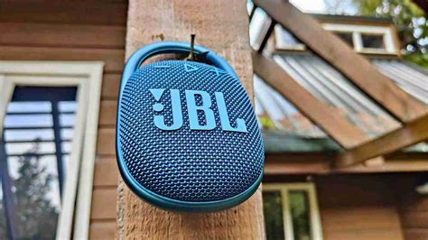 JBL Clip 4 review