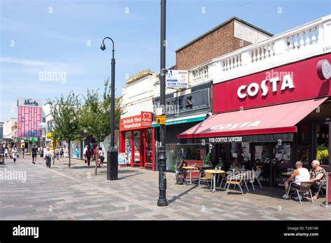 Pedestrianised terrace pavement footpath worlds inn pub south s hi-res ...