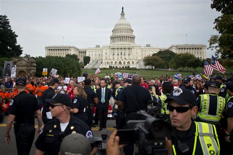 8 Lawmakers Arrested at Immigration Protest - The New York Times