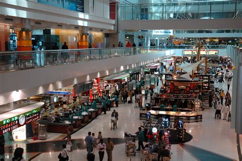 File:Dubai Airport DutyFree.JPG - Wikitravel Shared