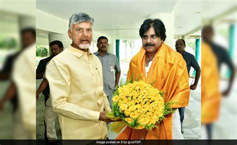 Pawan Kalyan Meets TDP Chief Chandrababu Naidu At His Residence In ...