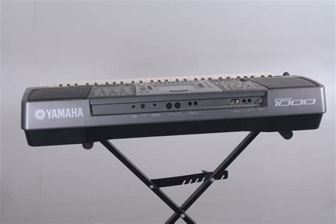 Images for 510407. YAMAHA KEYBOARD PSR 1000 with stand & mic stand ...