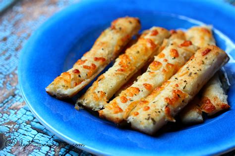 Cheesy Bread Sticks Recipe | Budget Savvy Diva