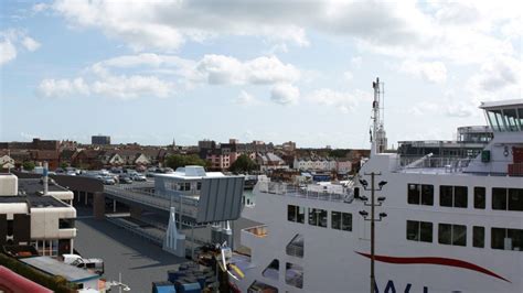 Wightlink Portsmouth-Fishbourne ferry terminal plans submitted - BBC News