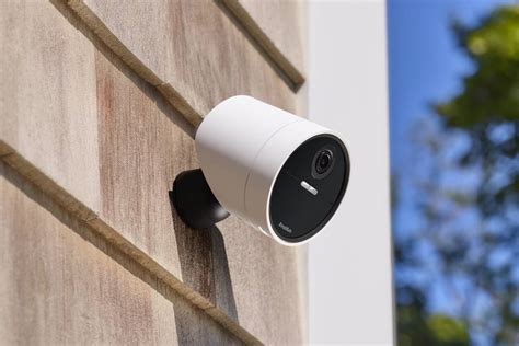 SimpliSafe unveils long overdue wireless outdoor camera